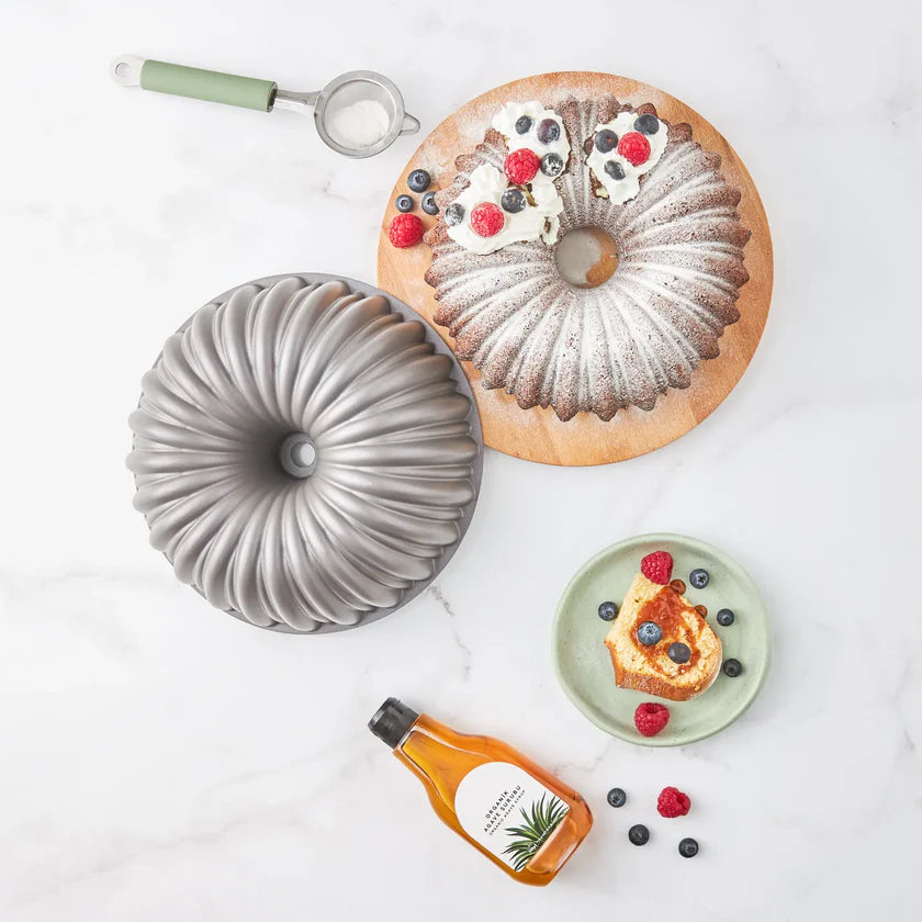 Karaca Cake Pro Geschnittene Gusskuchenform Anthrazit