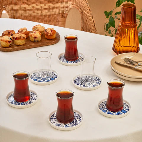 Karaca Portela 12-teiliges Türkisches Teeset aus Bone China für 6 Personen, 170 ml, Mehrfarbig