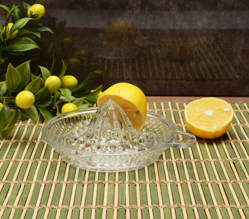 Pasabahce - Basic Zitronenpresse aus Glas 15 cm