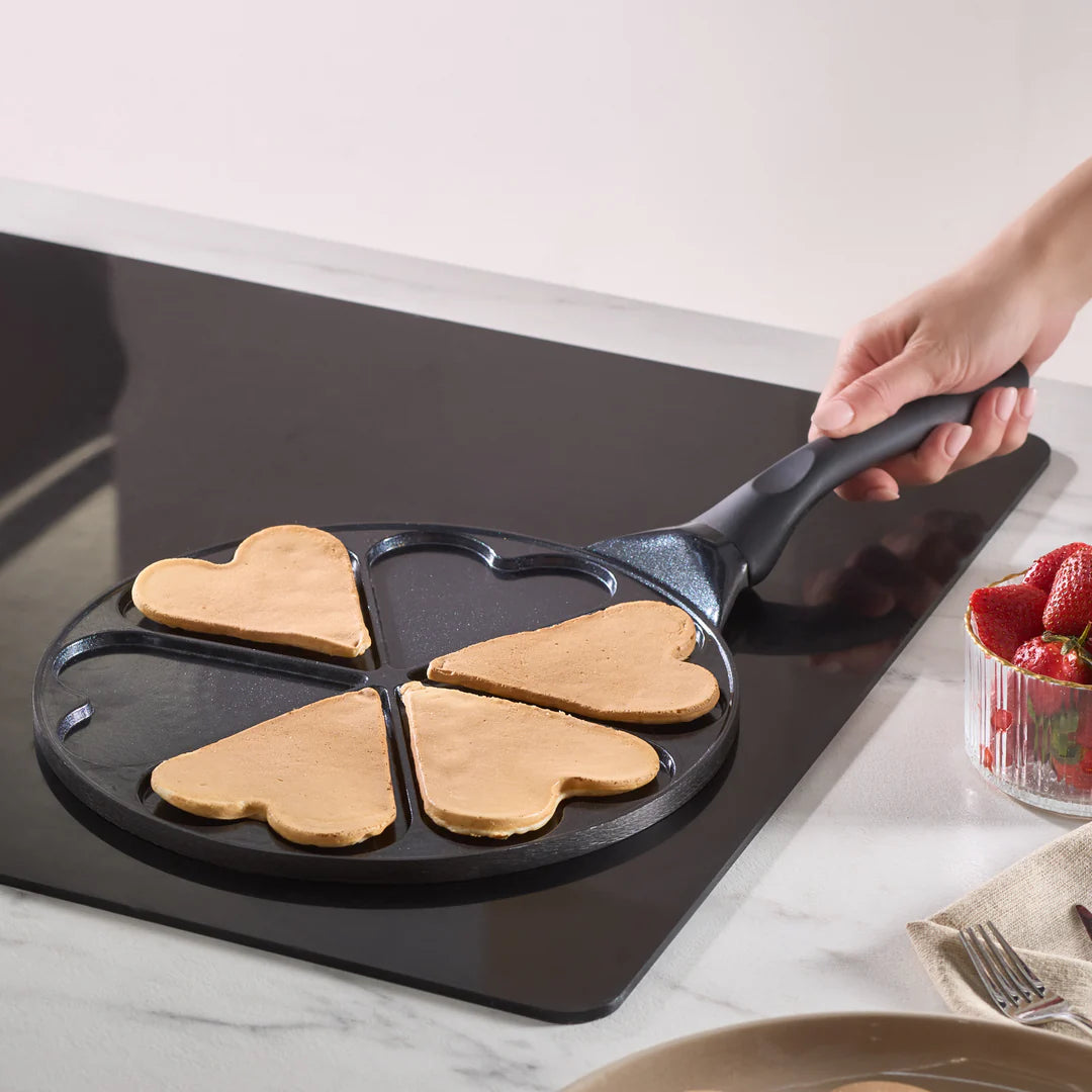 Karaca Fluffy Love Antihaft-Pfannkuchen Pfanne mit Induktionskeramikbeschichtung, 26 cm