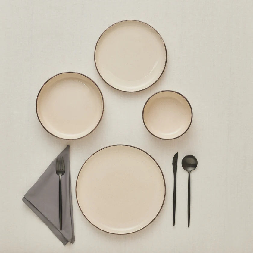 Karaca Monica 24-teiliges Geschirr Set für 6 Personen, Beige